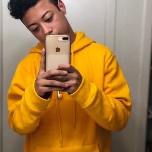 Meet your Posher, Luis